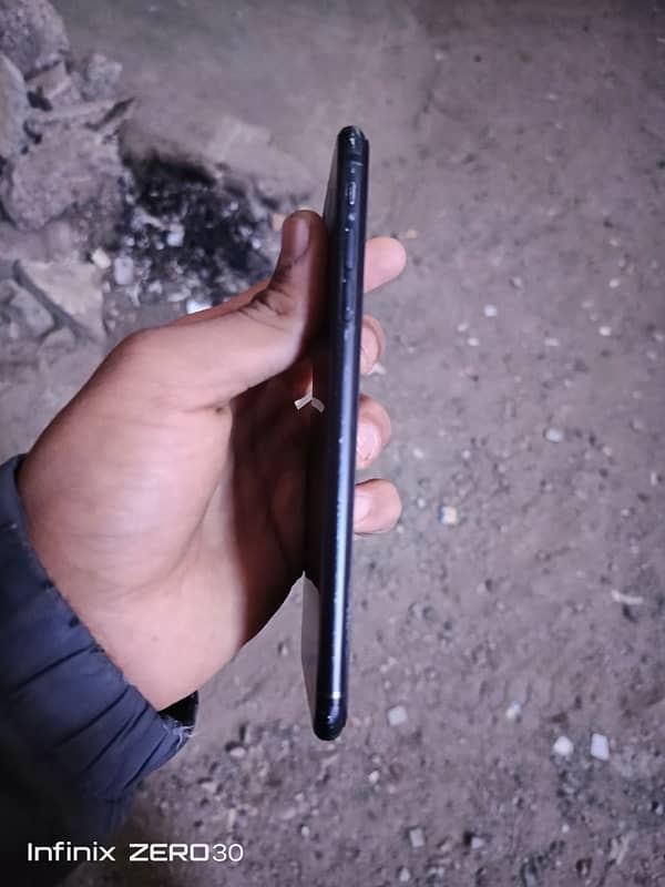 Urgent sale I phone 7 plus pta approved 4