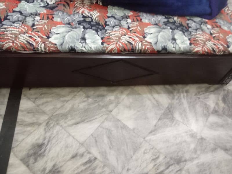 Double bed kind size 2