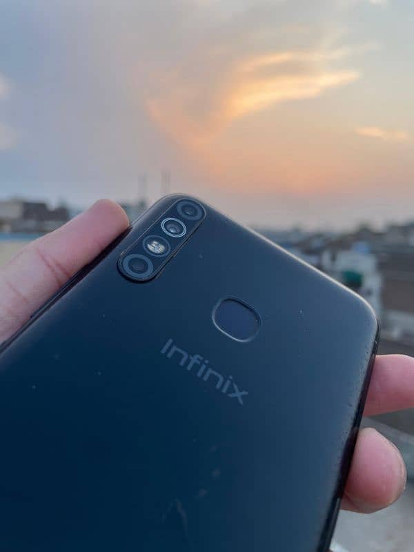 infinix hot 8 4/64 origional condition 2