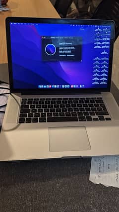 Macbook Pro 2015 i7 | 15 inches | 16GB  | 256 GB | Retina display