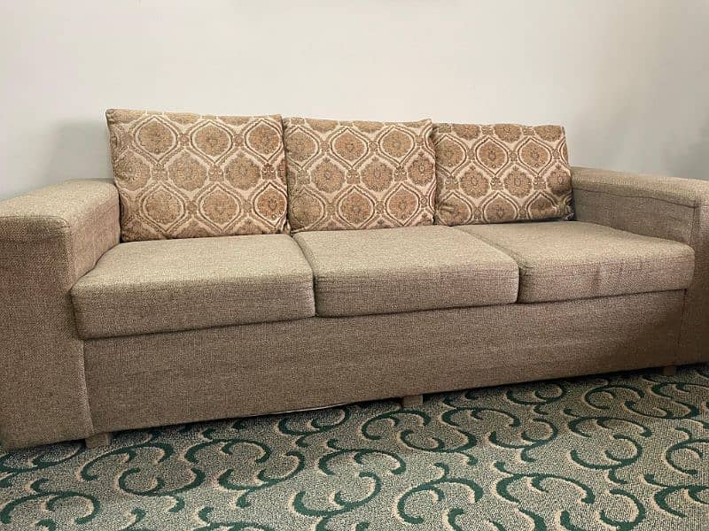 7 seater lounge sofa set in perfect condition 1