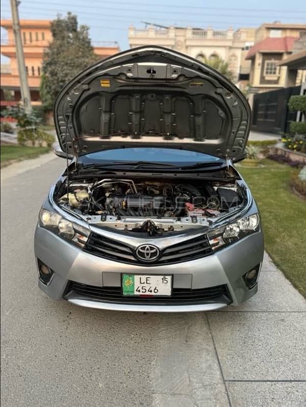 Toyota Corolla GLI automatic 2015 14