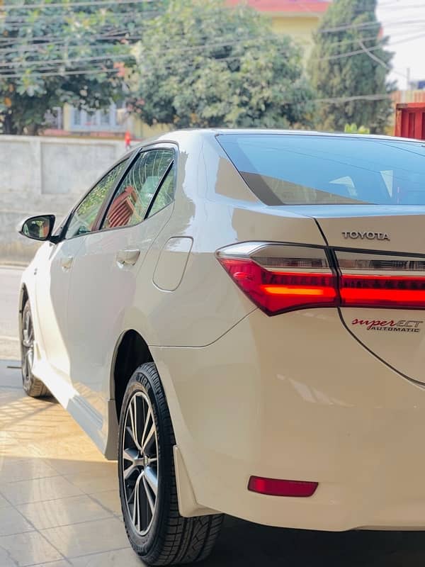 Toyota Corolla Altis 1.6 2019 4