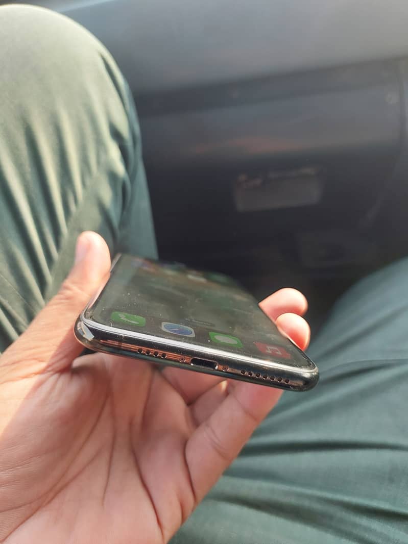 iPhone 11 pm max 64gb 0