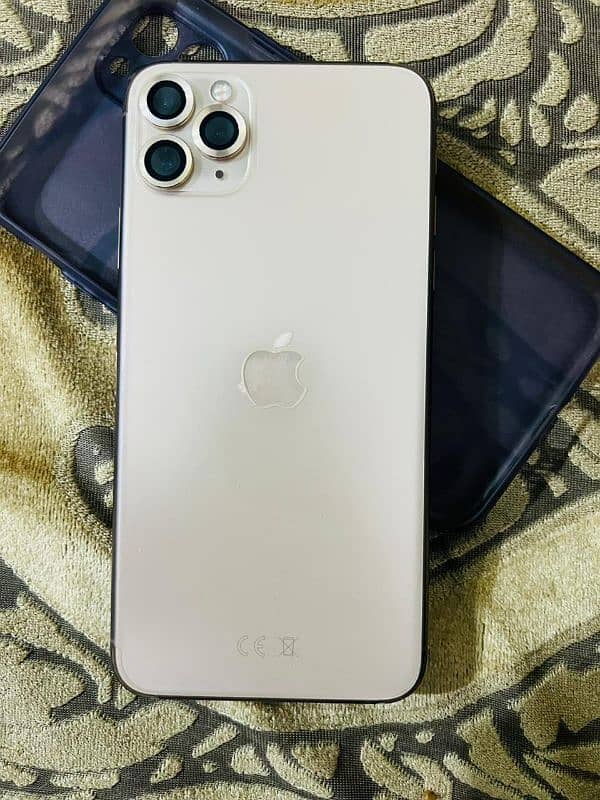 IPHONE 11 PROMAX 1