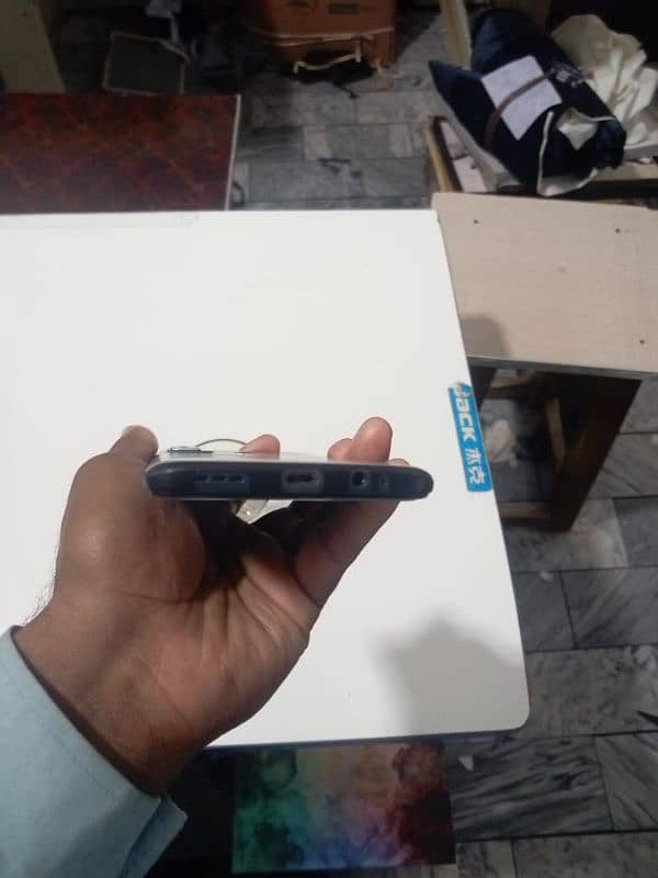 tecno camon 17 for sell contact WhatsApp 03407922263 with compt box 2