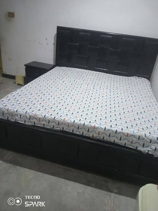 Bed with mattress for sale 10/10 Condition 0