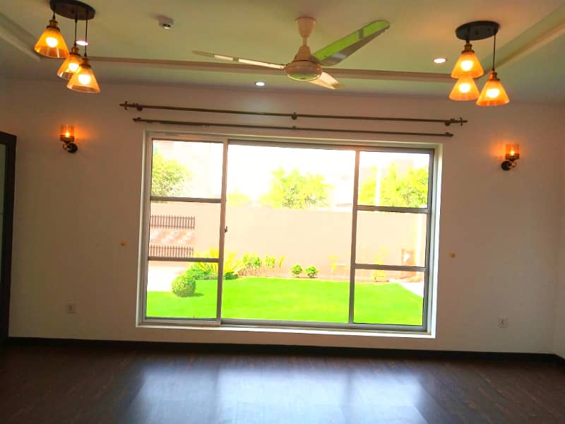 DHA Kanal Fully Renovated Bungalow 5 bedrooms for rent 2.40 Lakh 13