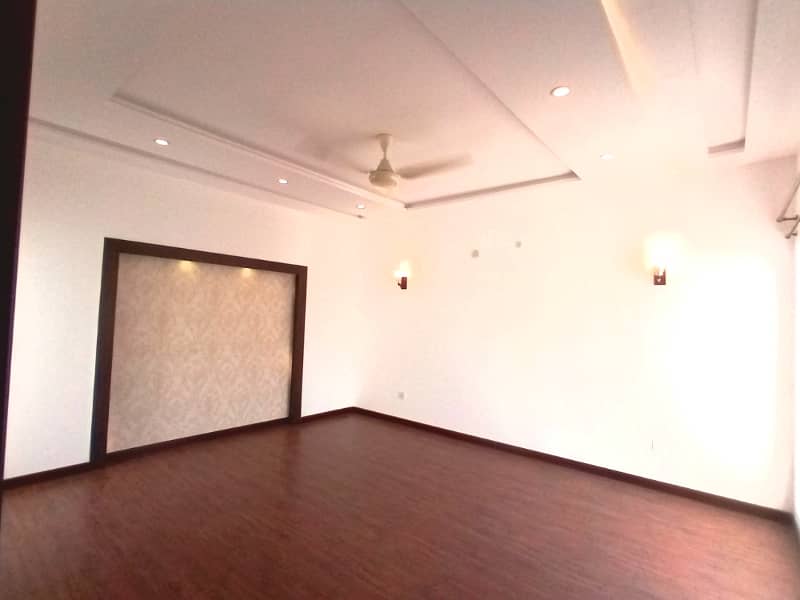 DHA Kanal Fully Renovated Bungalow 5 bedrooms for rent 2.40 Lakh 30