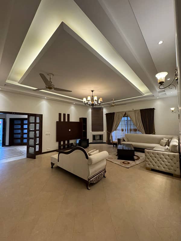 Dha Phase 5 Modern Design Kanal 5 Bedrooms Bungalow For Rent 3.50 Lakh 18