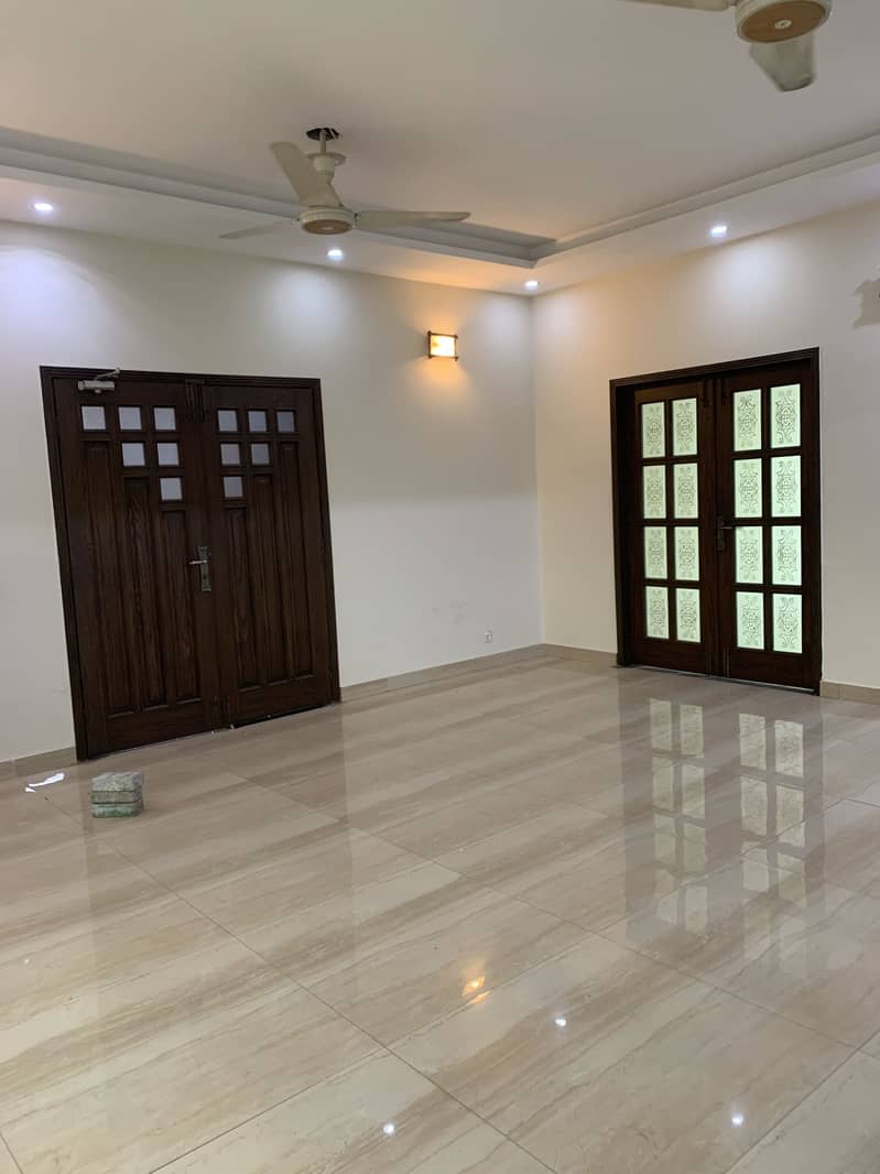 Affordable Upper Portion For Rent In Model Town 9