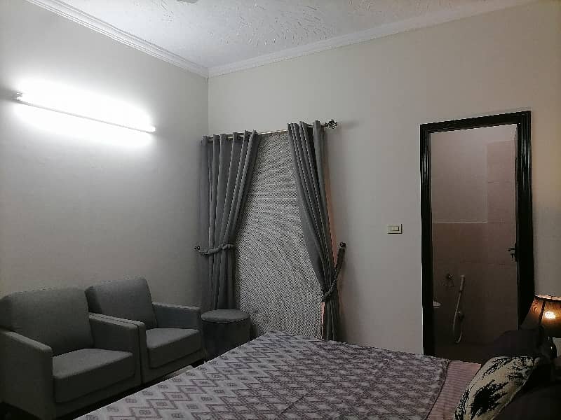 Get A 5 Marla Flat For Rent In Askari 11 - Sector C 15