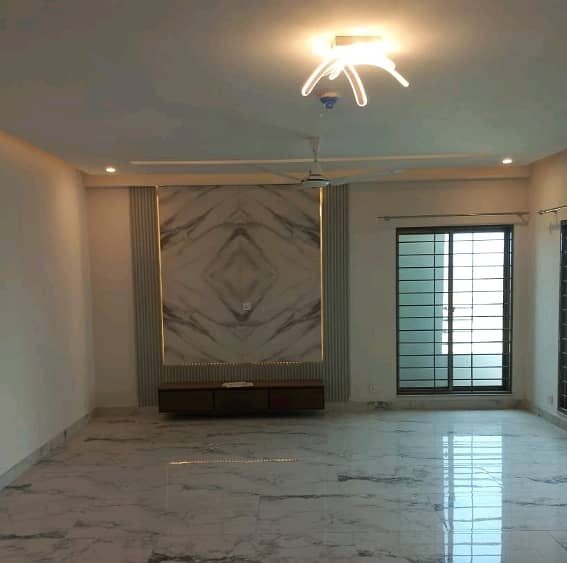 Sale A Flat In Lahore Prime Location 0