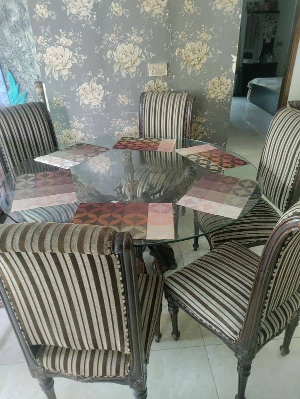 6 seater Dining table 1