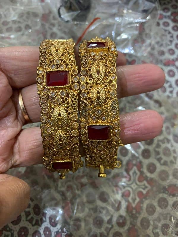 Best high quality bridal bangles pair available 2