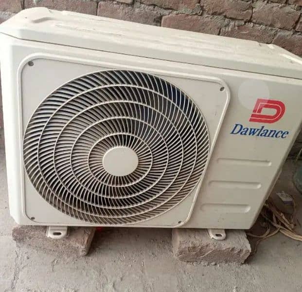 Dawlance 1 ton DC inverter heat and cool 1