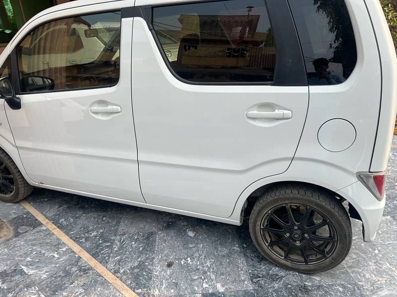 Suzuki Wagon R 2024 3