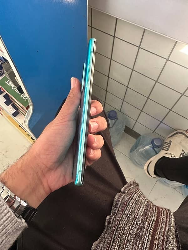 one plus 8 pro 4