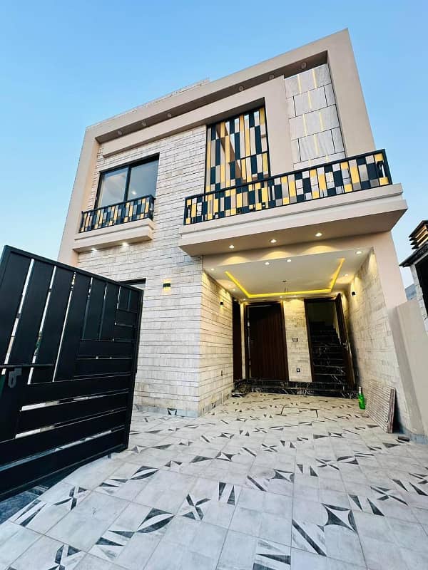 5 Marla Designer House For Sale In Bahria Town Lahore (Low Price) 17