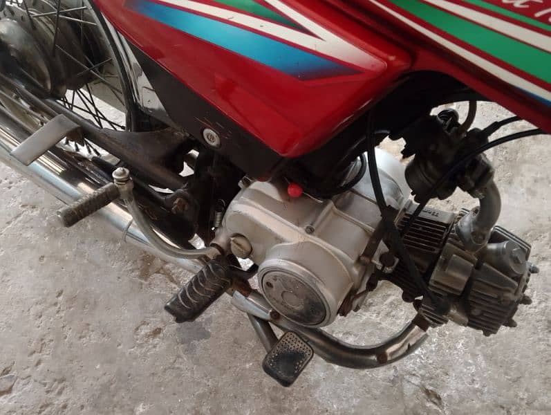 Honda cd 70 6