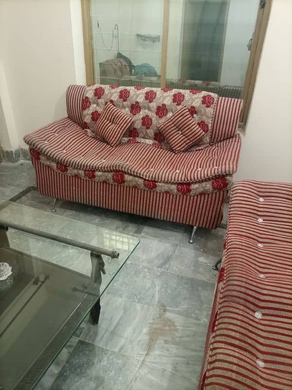 6 seater sofa set for urgent sale 1