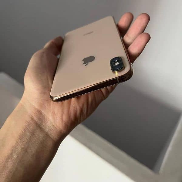 i Phone 8plus, 11,12,13,14,15 pro max on instalment Whatsap 3261927684 10