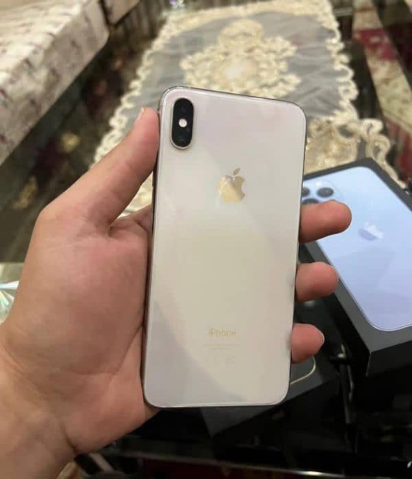 i Phone 8plus, 11,12,13,14,15 pro max on instalment Whatsap 3261927684 12