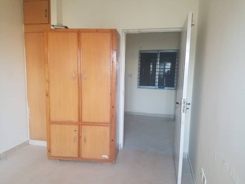 G 11/3 housing foundation flat for sale 2