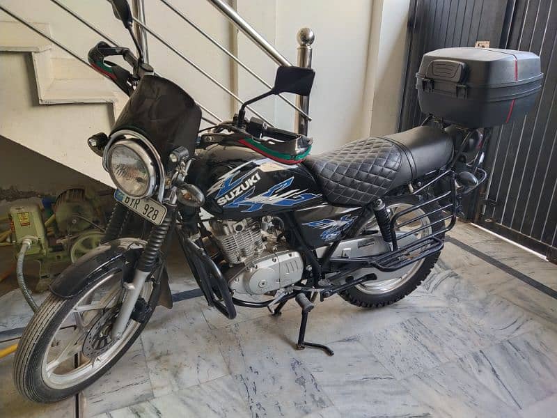 Suzuki GS 150 SE Islamabad registered 2