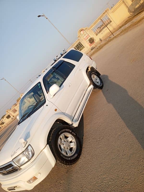 Toyota Hilux model 1997/13 total genuine Sindh registered 3