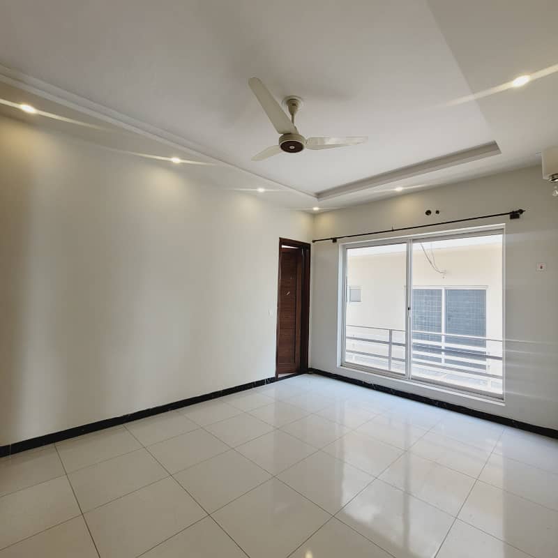 10 marla house for rent in bahria phase 4 11