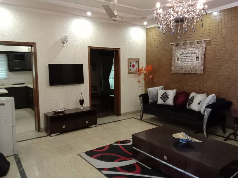 1 Kanal Slightly Used Luxury Beautiful House Dha Phase 3 Prime Location 8