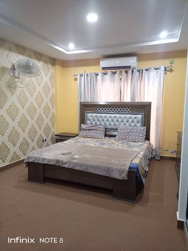 Par Day short time Two BeD Room apartment Available for rent in Bahria town phase 4 and 6 empire Heights 2 Family apartment 3