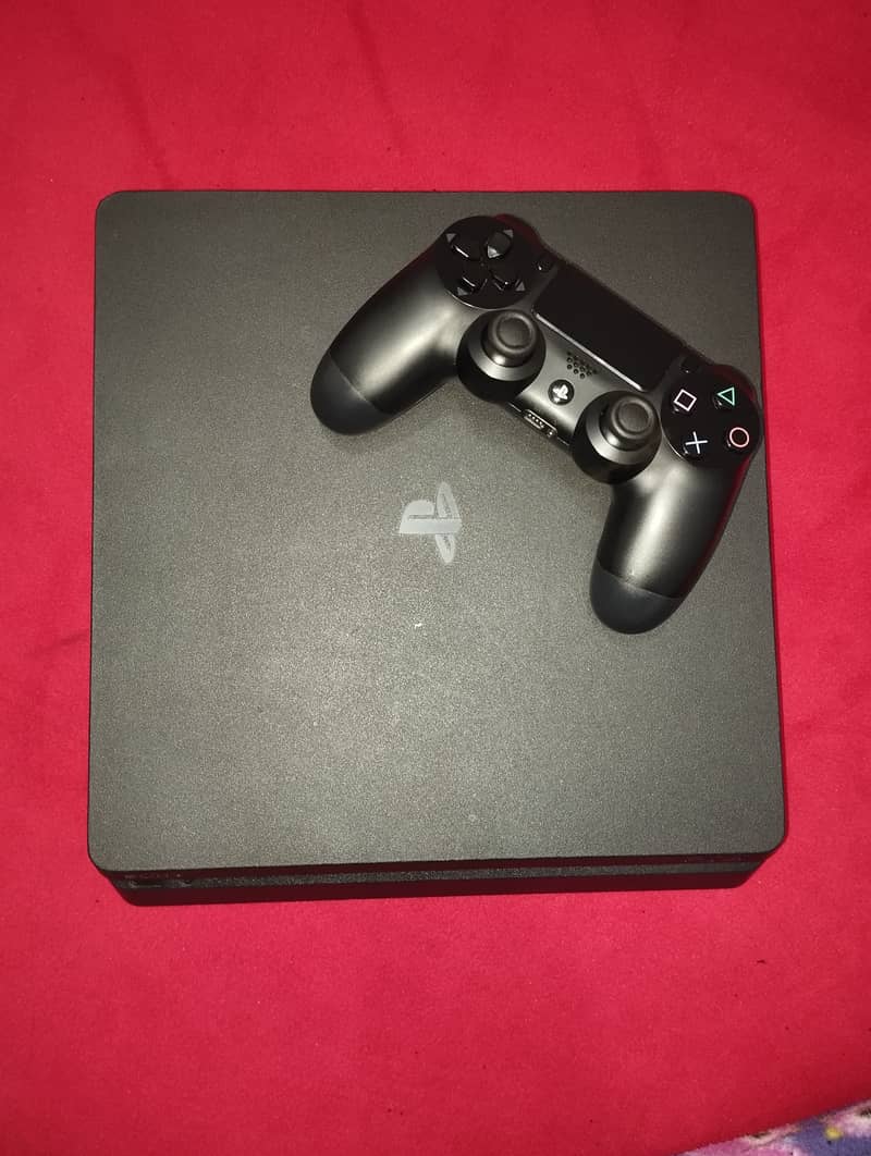 PS4 Slim 0