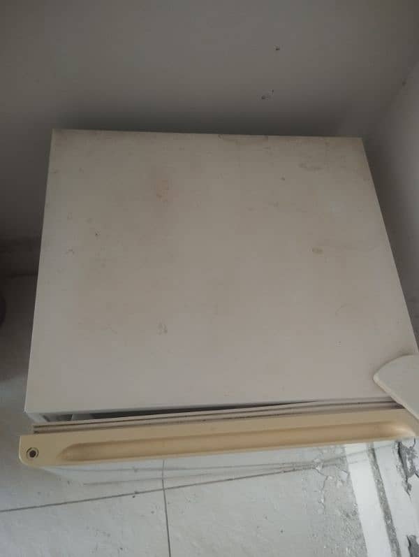 Mini Fridge for Sale – Perfect Condition! 3