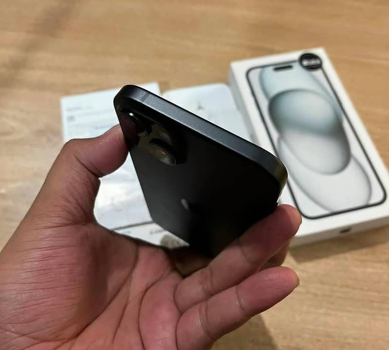 Apple iPhone 15 plus Open box JV 5