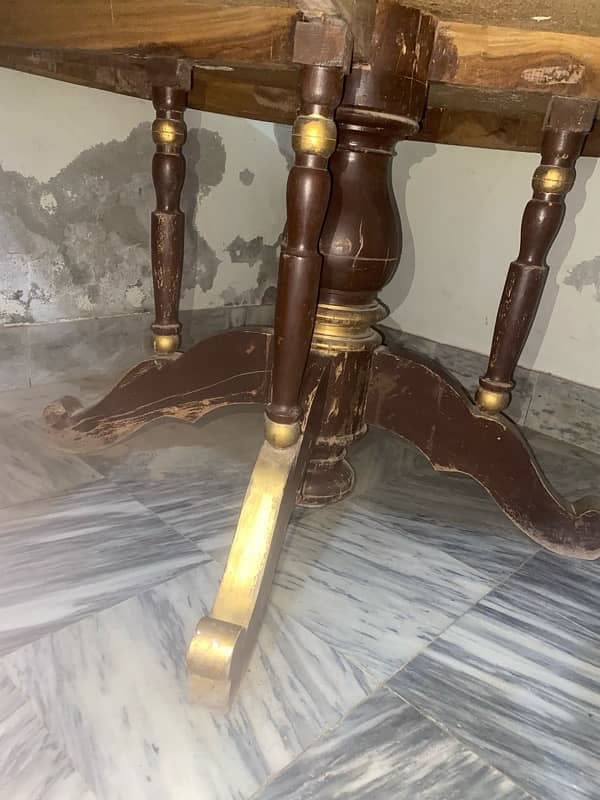 dining table without chair for urgent sale 03700701847 0