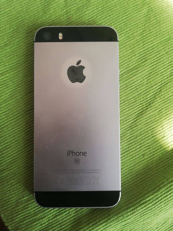 apple iPhone se 32gb non pta 4