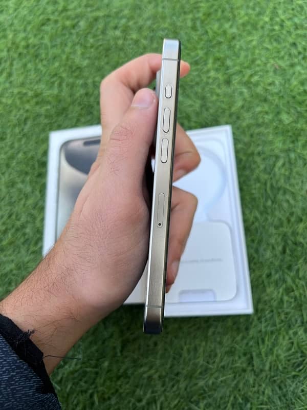 iphone 15 Pro Factory Unlock 128Gb 5