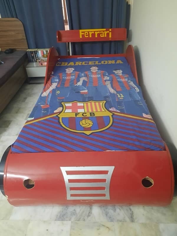 FERRARI CAR BED LIGHTNING MCQUEEN 0