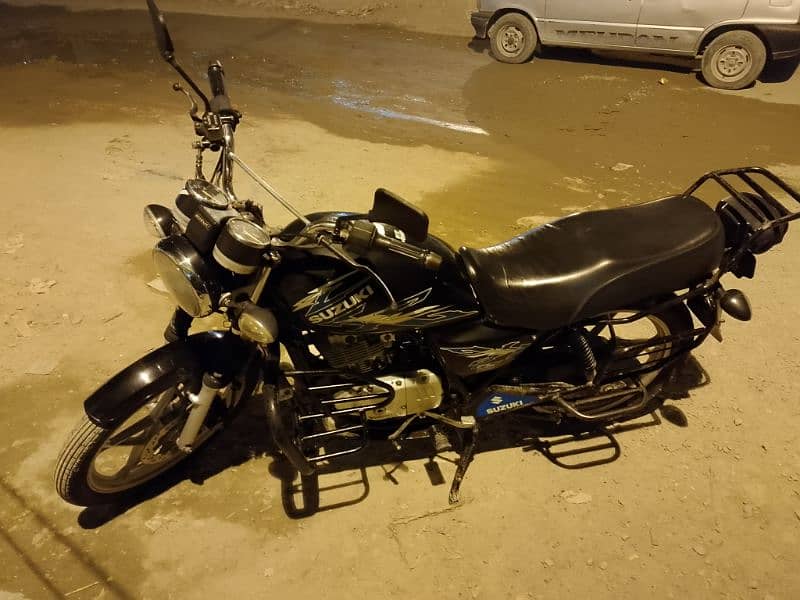 Suzuki Gs 150 SE 2018 9