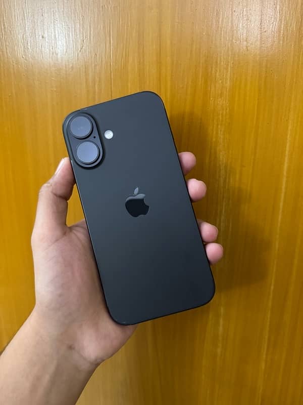 Iphone 16 128gb black 1