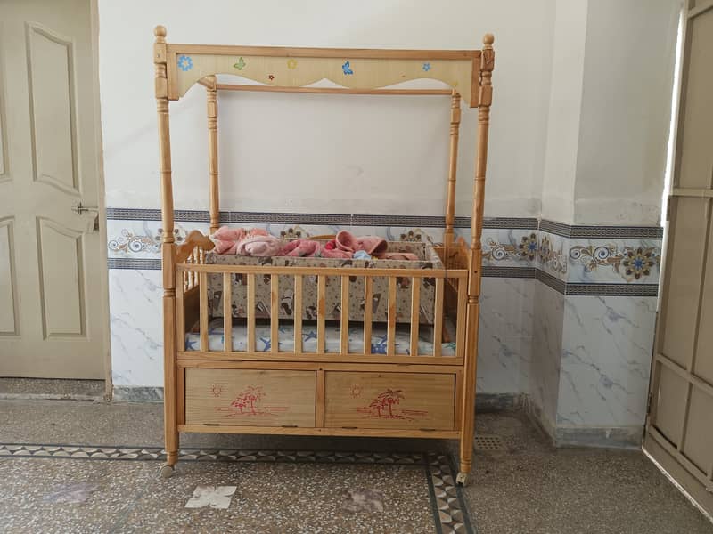 Baby Cot and bed 0