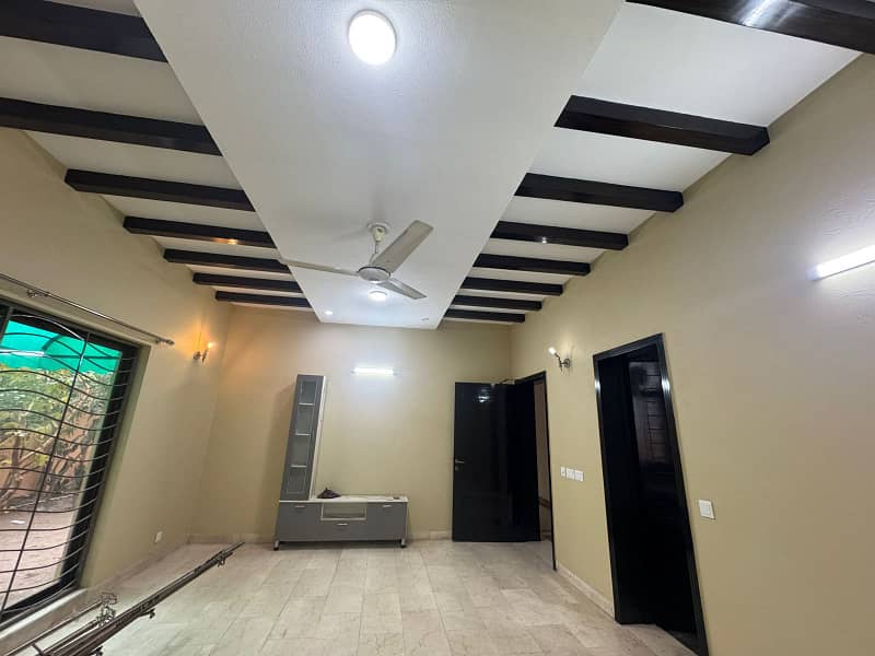 01 Kanal Modern Design House For Rent In DHA Phase 2 Block-R Lahore. 4