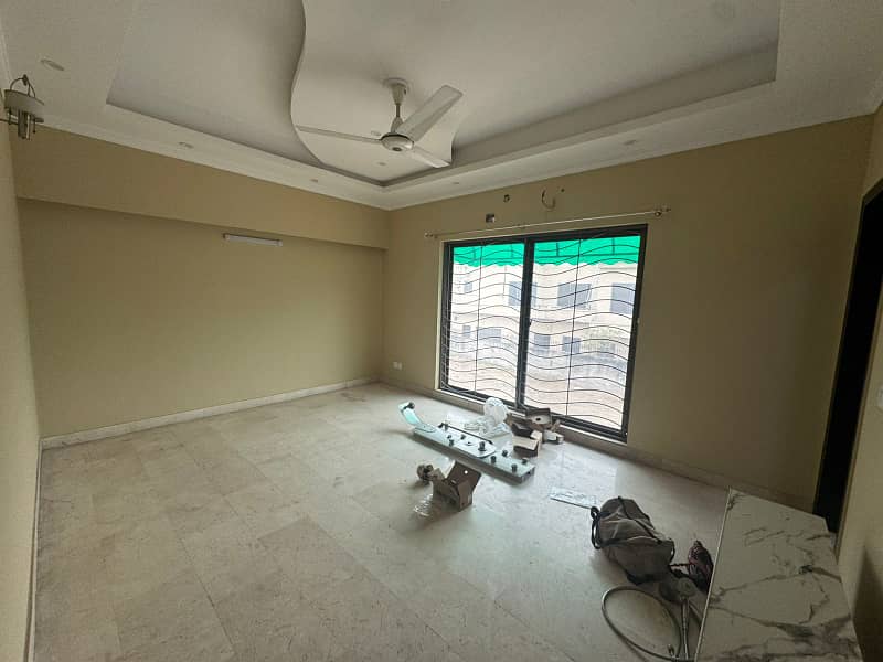 01 Kanal Modern Design House For Rent In DHA Phase 2 Block-R Lahore. 6