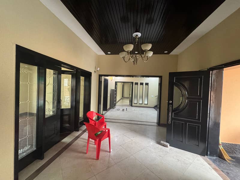 01 Kanal Modern Design House For Rent In DHA Phase 2 Block-R Lahore. 13