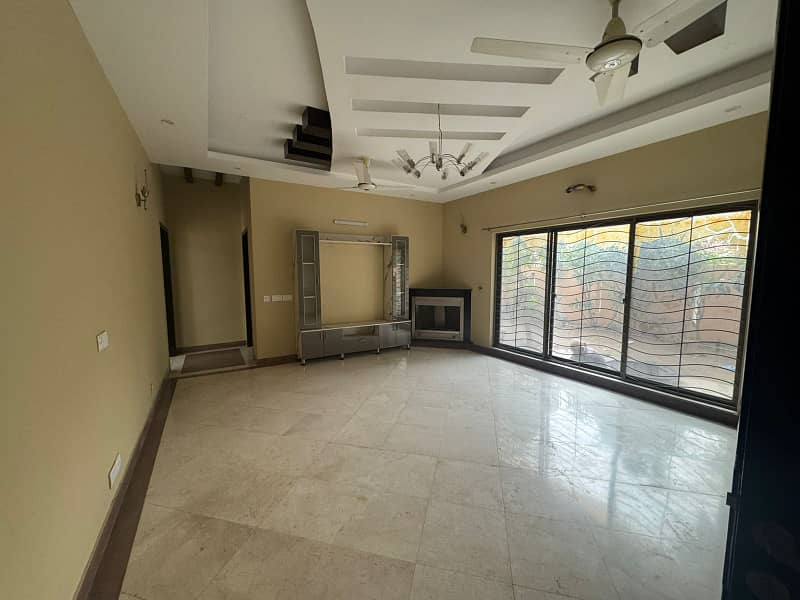 01 Kanal Modern Design House For Rent In DHA Phase 2 Block-R Lahore. 17