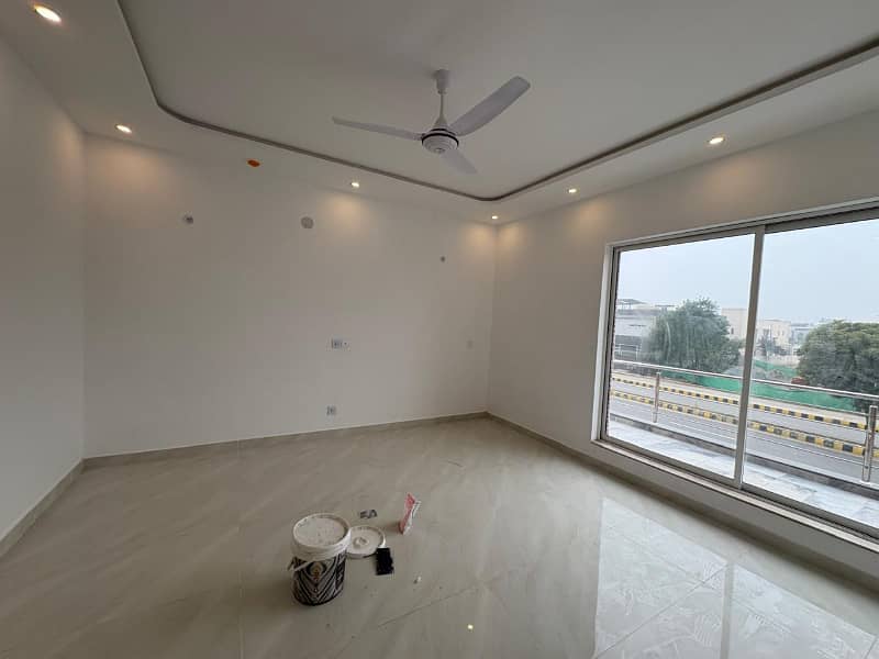 01 Kanal Modern Design House For Rent In DHA Phase 3 Block-Z Lahore. 10