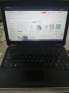 Dell latitude e7240  i5 4rth generation  4,128