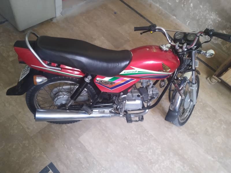 Honda CD-100 2011 1